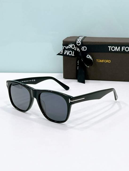 Picture of Tom Ford Sunglasses _SKUfw76511908fw